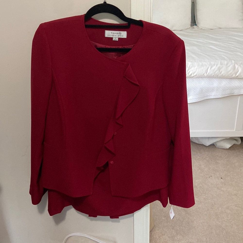 Tahari two piece skirt suit set